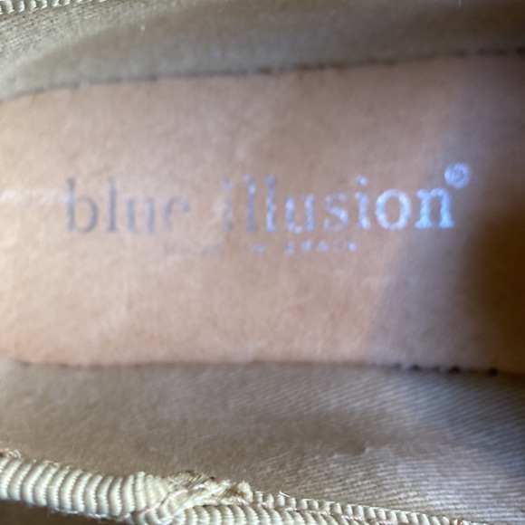 Gold Espadrilles - Picture 8 of 12